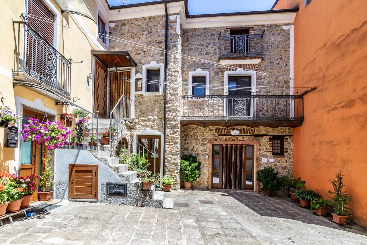 Casa Vacanze 'Zia Lucia' Apartman Sarconi Kültér fotó