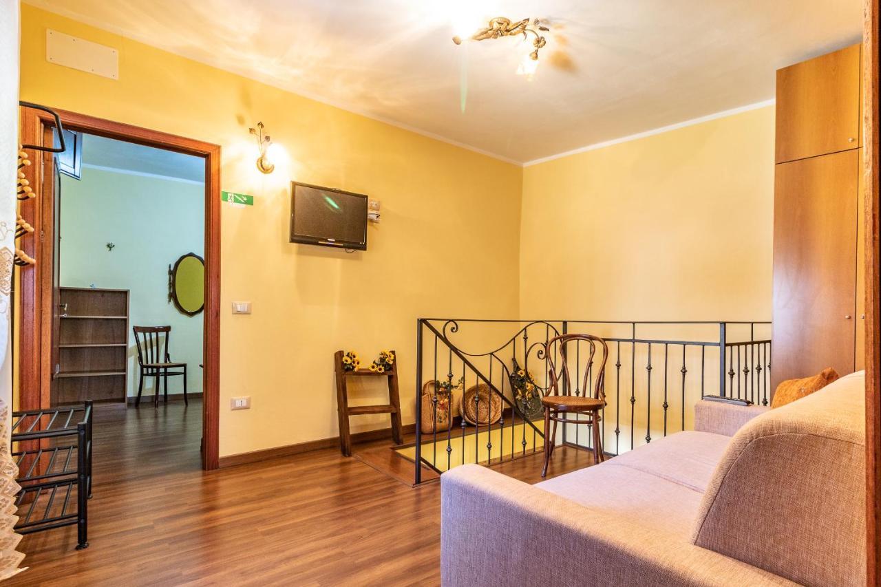Casa Vacanze 'Zia Lucia' Apartman Sarconi Kültér fotó